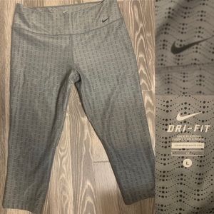 Nike Dri-Fit Capri Leggings
